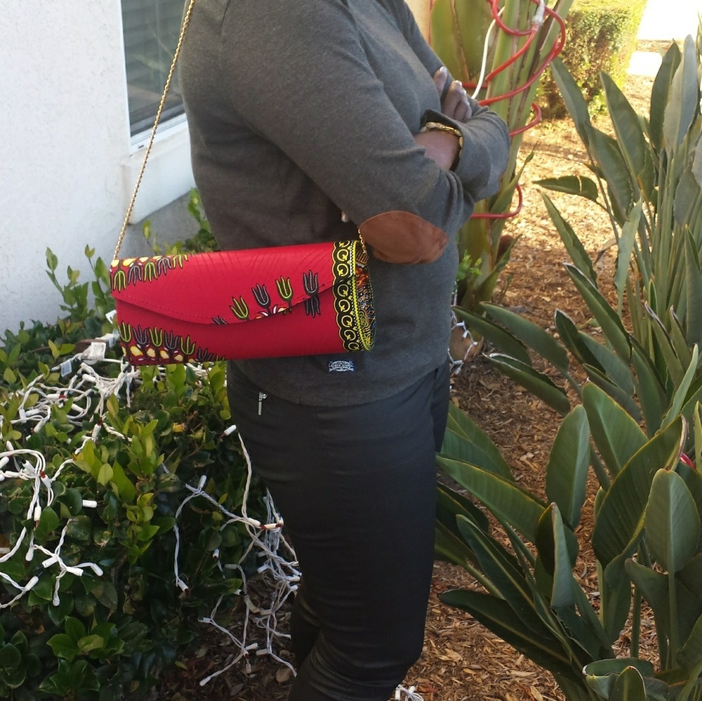 Ghanaian clutch